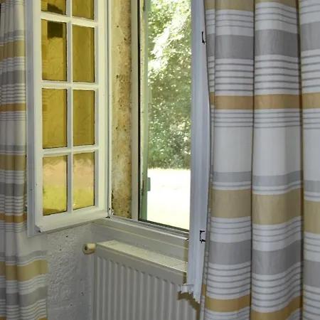 Raisin Et Toile - French American Retreat Resort