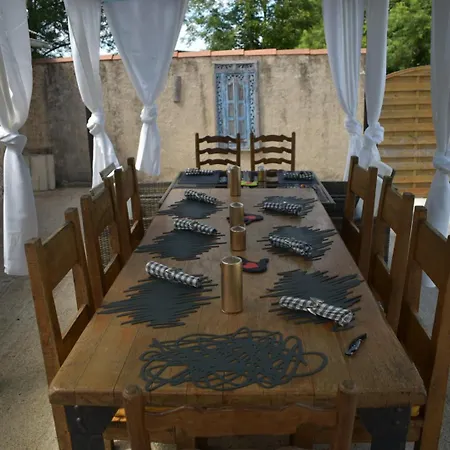 Resort Raisin Et Toile - French American Retreat *