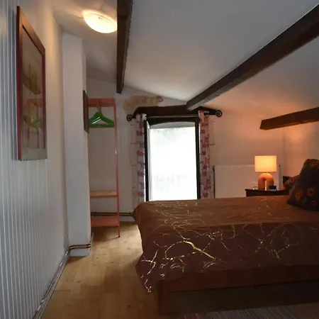 Raisin Et Toile - French American Retreat Resort La Rochebeaucourt-et-Argentine